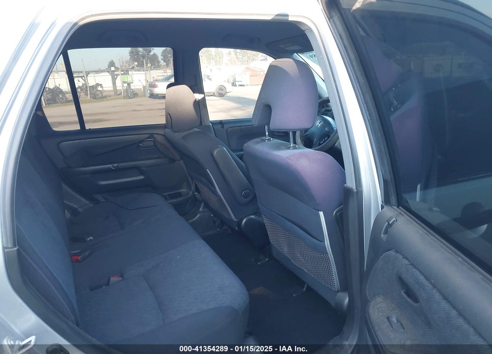 2006 HONDA CR-V LX VIN: JHLRD68576C004216
