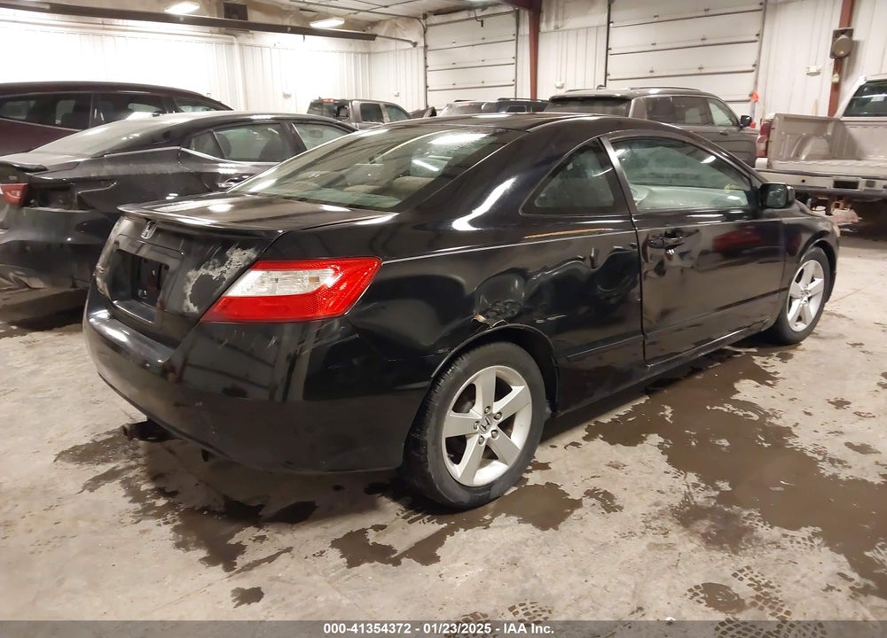 2008 HONDA CIVIC EX VIN: 2HGFG12858H561379