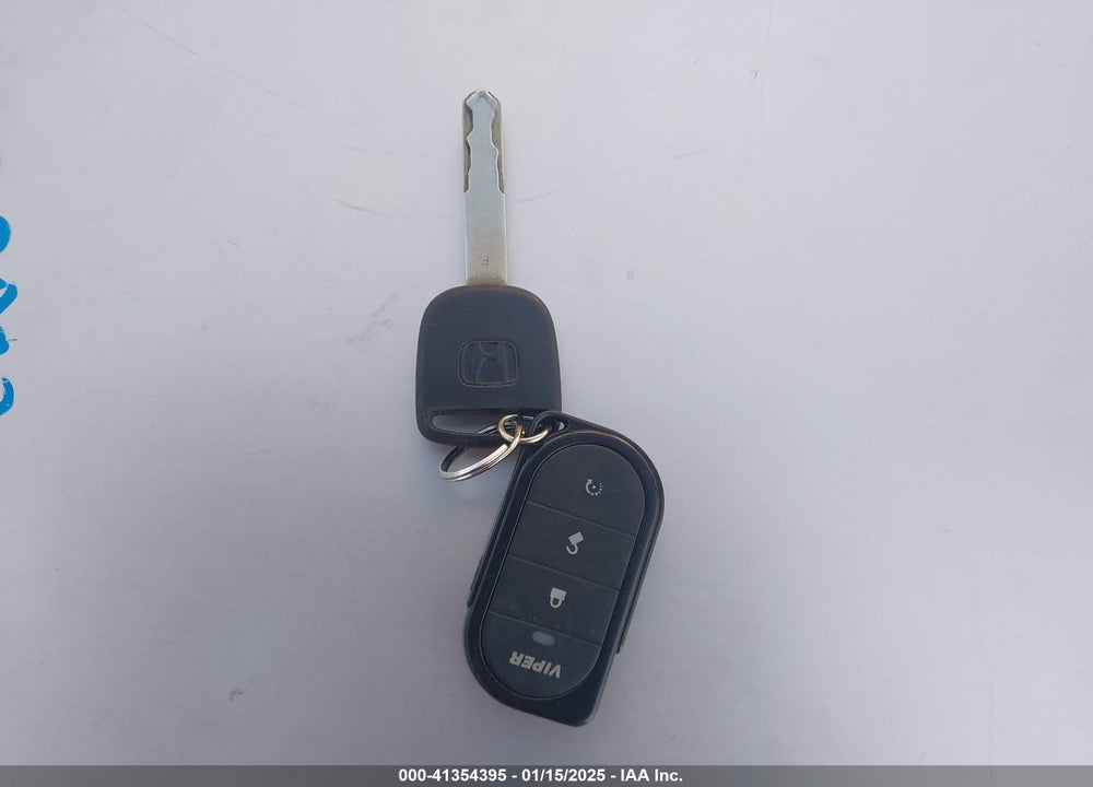 2002 HONDA CR-V LX VIN: JHLRD68462C018321