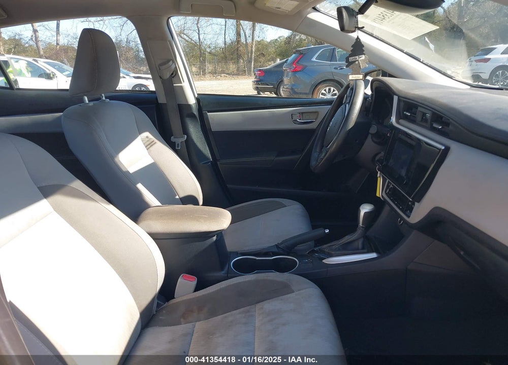 2018 TOYOTA COROLLA VIN: 2T1BURHE5JC027414