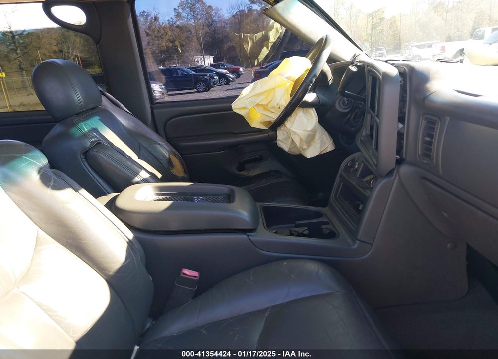 2004 CHEVROLET AVALANCHE 1500 VIN: 3GNEK12T54G102593