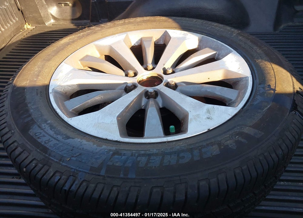 2005 FORD F-150 STX/XL/XLT VIN: 1FTRX12W55NA03447