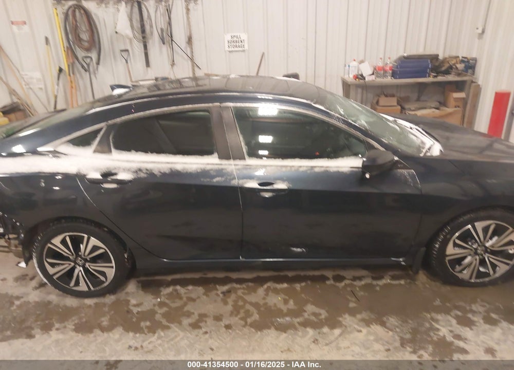 2017 HONDA CIVIC VIN: 19XFC1F77HE017764