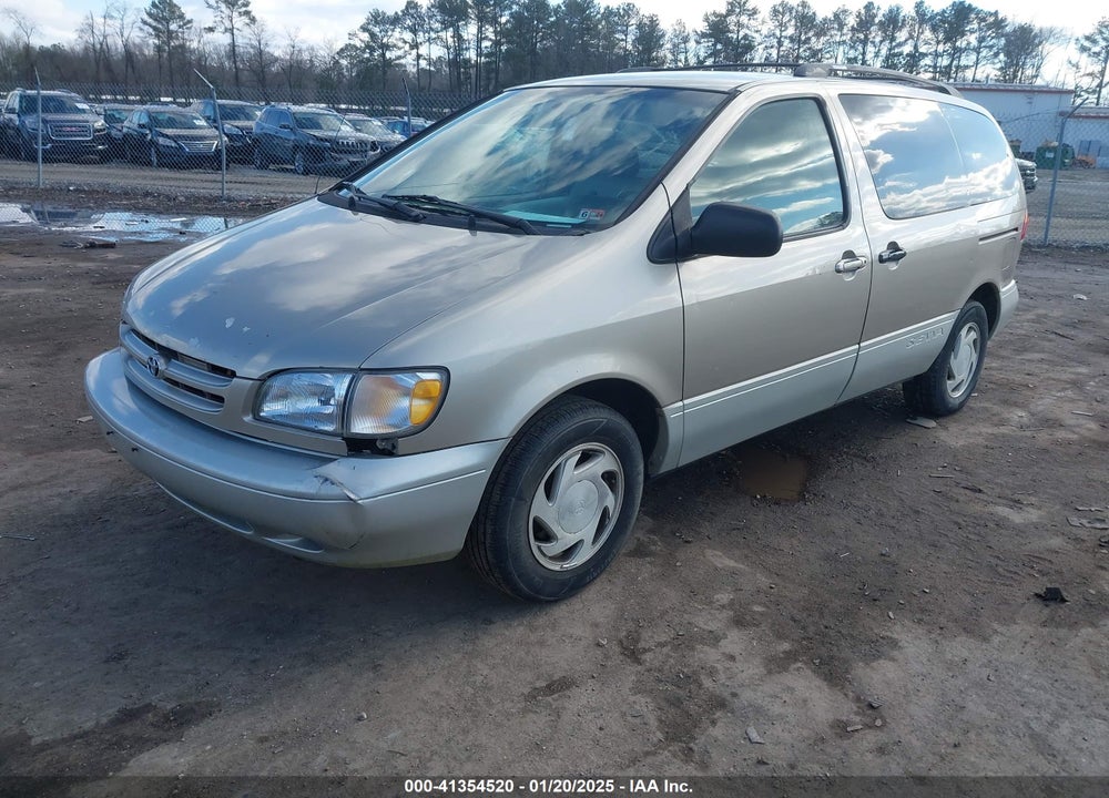 2000 TOYOTA SIENNA XLE VIN: 4T3ZF13C8YU216638