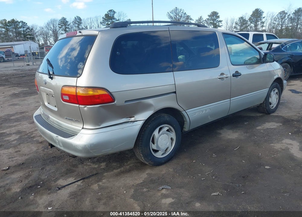 2000 TOYOTA SIENNA XLE VIN: 4T3ZF13C8YU216638