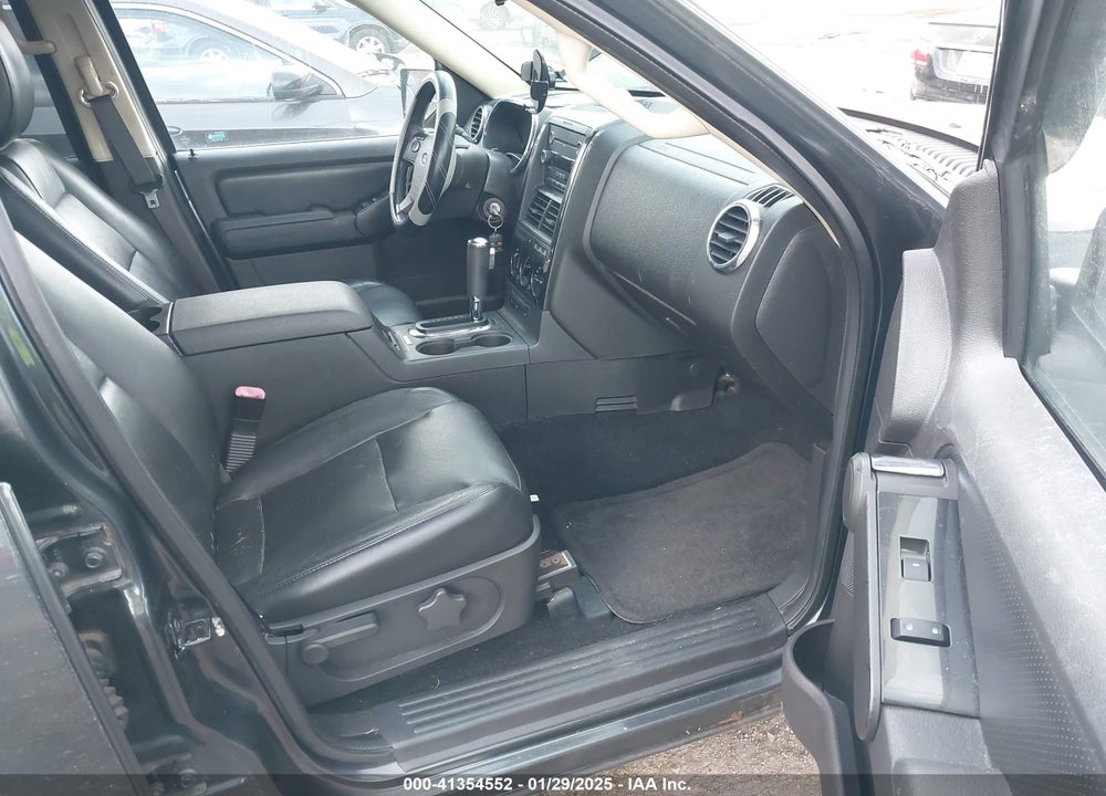 2010 FORD EXPLORER XLT VIN: 1FMEU7DE2AUA71280