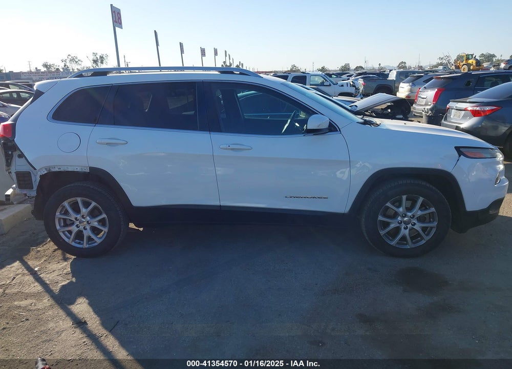 2015 JEEP CHEROKEE LATITUDE VIN: 1C4PJLCB4FW548485