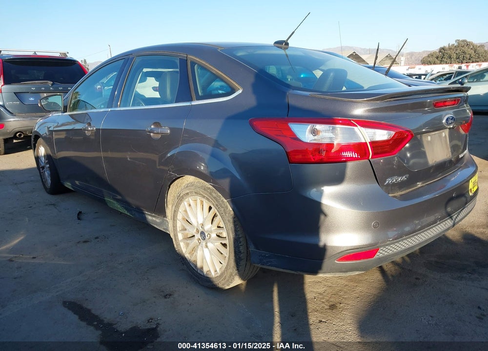 2014 FORD FOCUS VIN: 1FADP3J26EL247601
