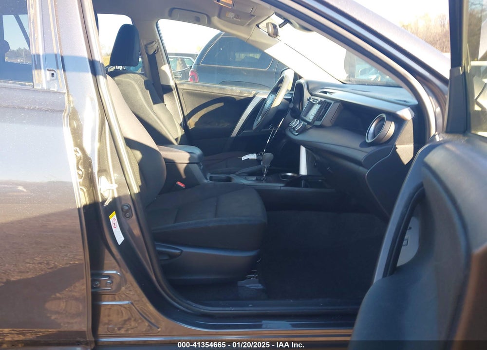 2017 TOYOTA RAV4 LE VIN: JTMBFREV9HJ713551