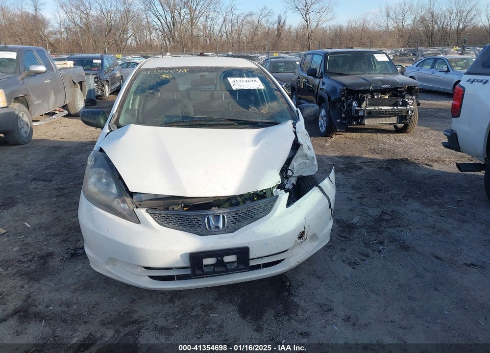2009 HONDA FIT VIN: JHMGE88249S067463