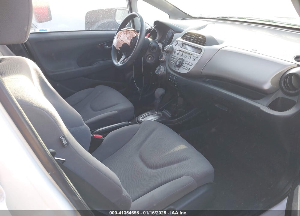 2009 HONDA FIT VIN: JHMGE88249S067463