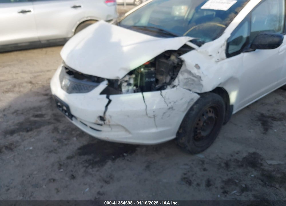 2009 HONDA FIT VIN: JHMGE88249S067463