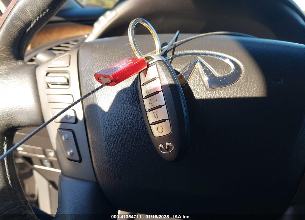 2014 INFINITI QX80 VIN: JN8AZ2NF9E9556124