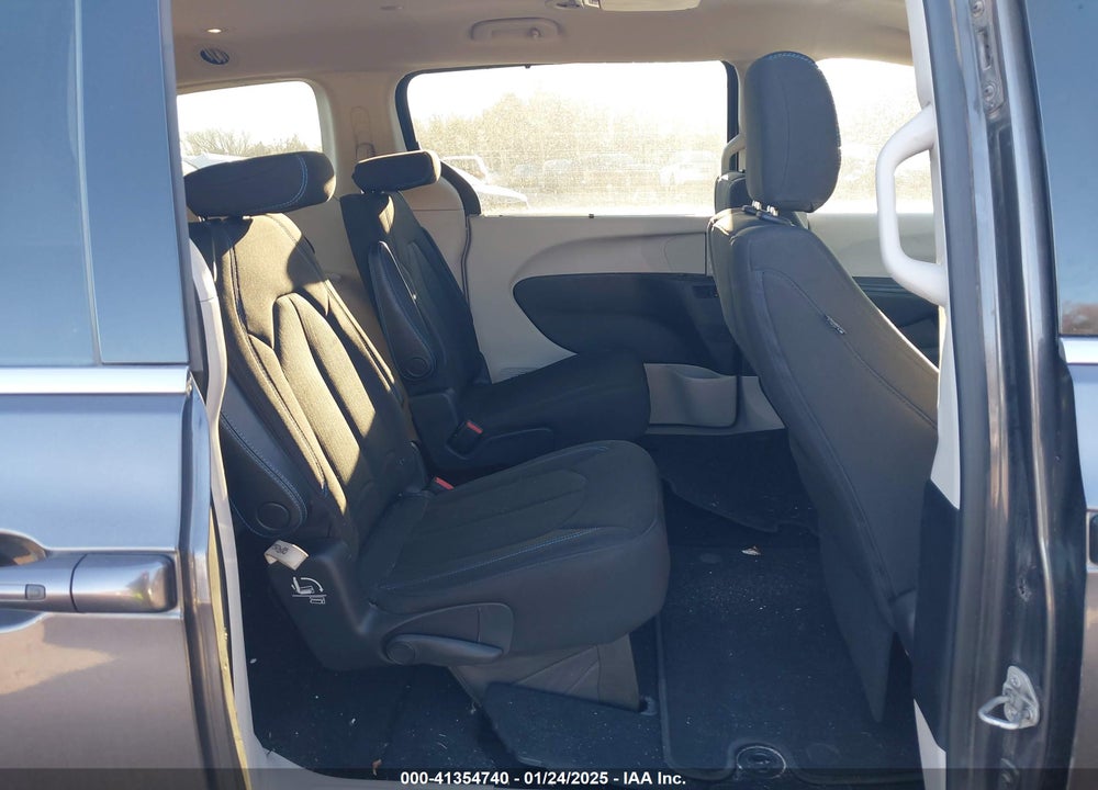 2021 CHRYSLER PACIFICA TOURING VIN: 2C4RC1FG1MR556595