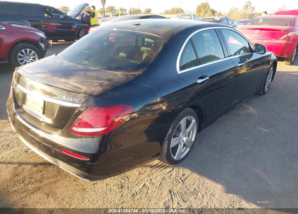2018 MERCEDES-BENZ E 300 VIN: WDDZF4KB3JA461223