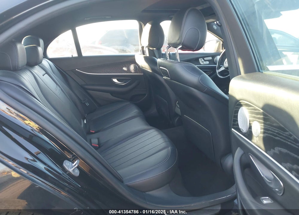 2018 MERCEDES-BENZ E 300 VIN: WDDZF4KB3JA461223