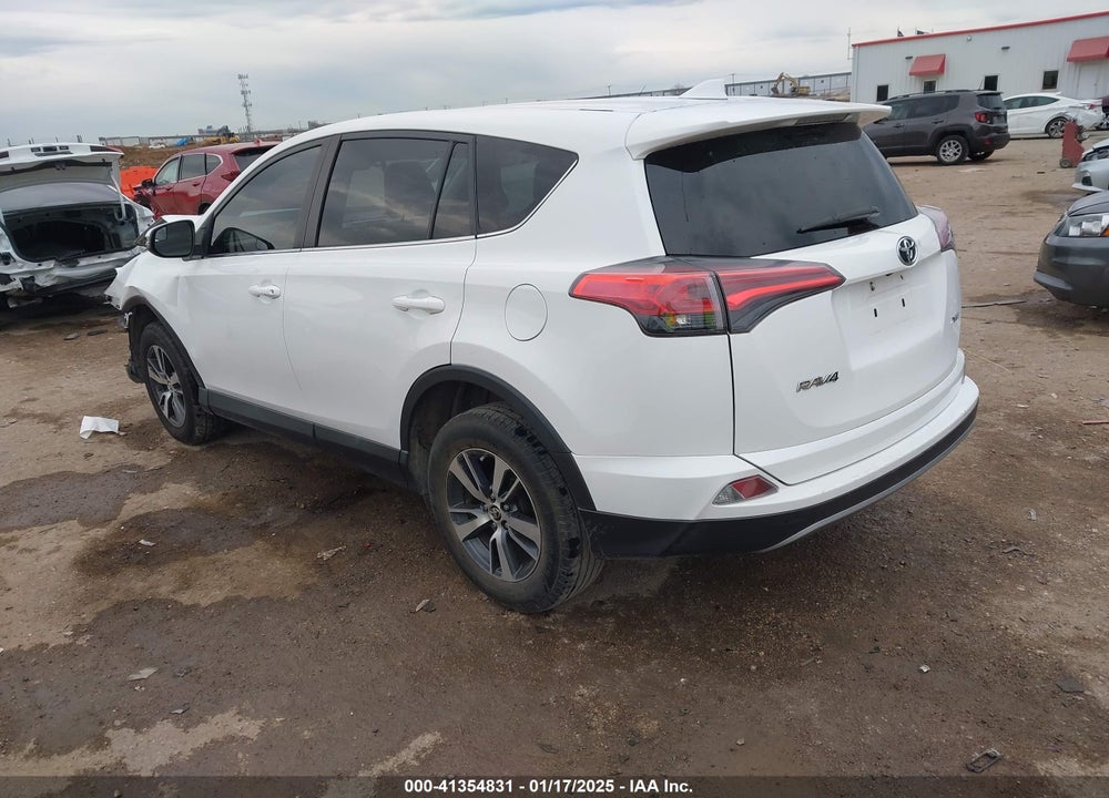 2018 TOYOTA RAV4 XLE VIN: 2T3WFREV9JW484751
