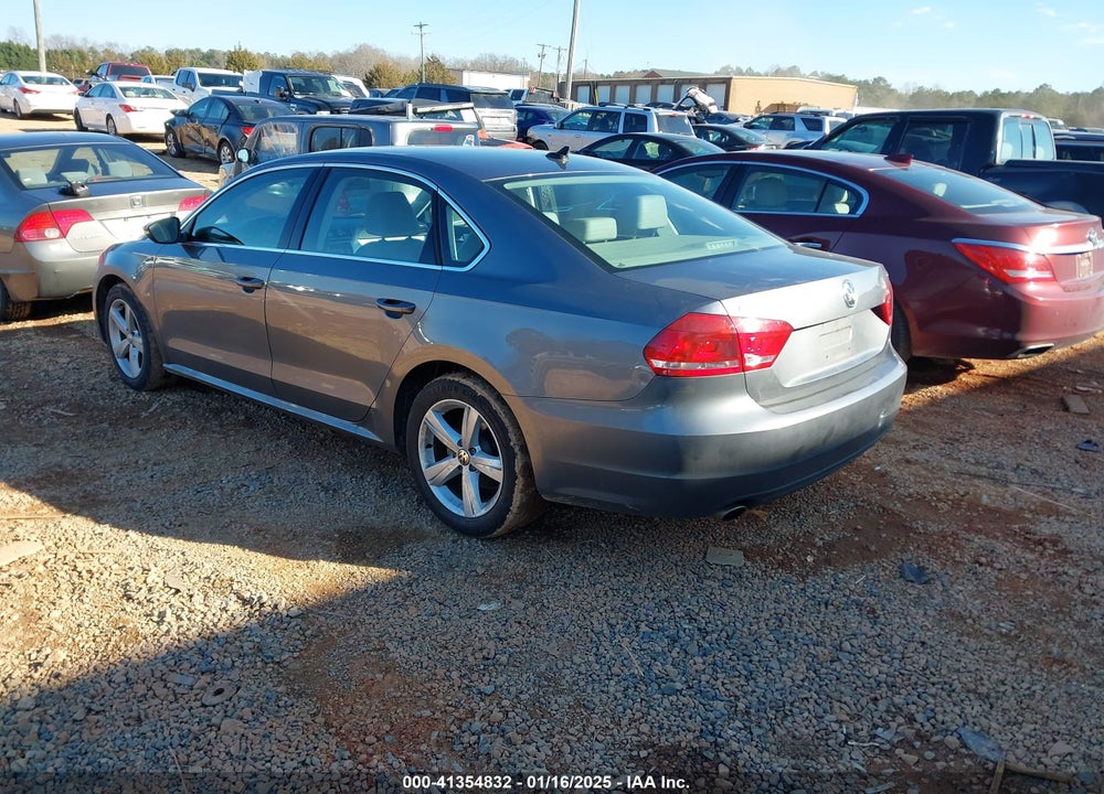 2012 VOLKSWAGEN PASSAT VIN: 1VWBP7A37CC013754