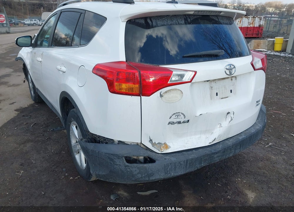 2013 TOYOTA RAV4 XLE VIN: 2T3RFREV2DW099551
