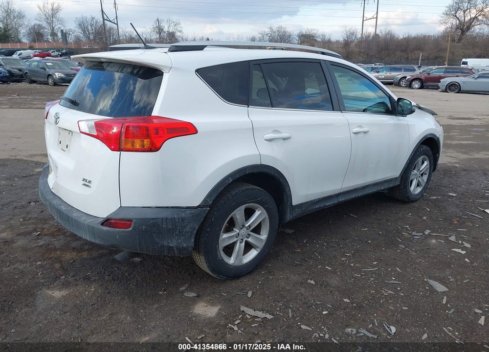 2013 TOYOTA RAV4 XLE VIN: 2T3RFREV2DW099551