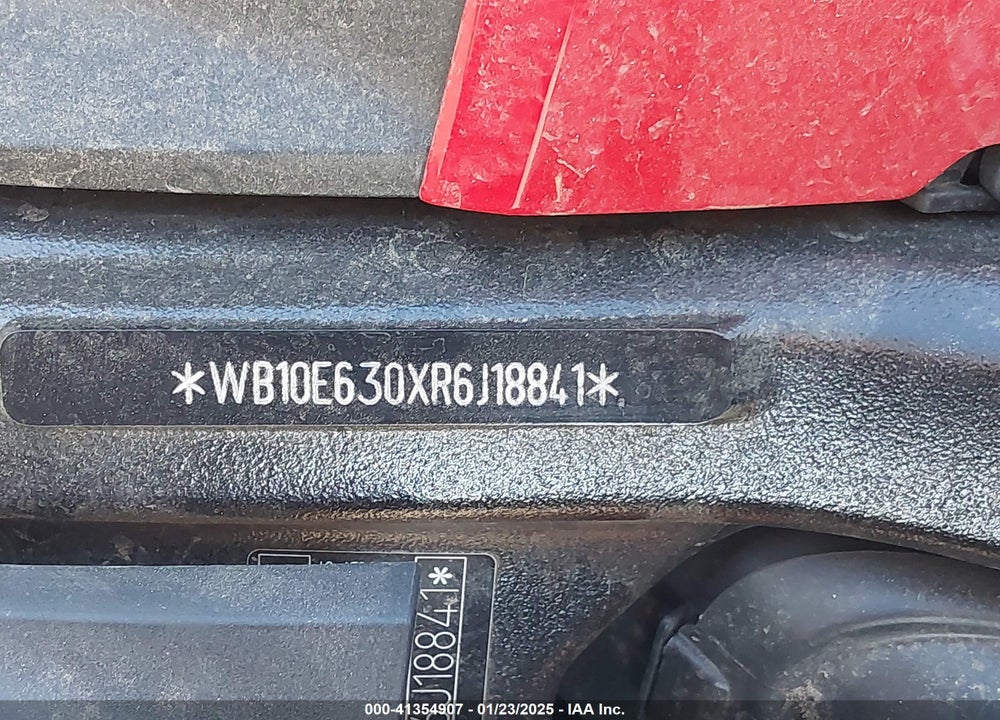 2024 BMW S 1000 RR VIN: WB10E630XR6J18841