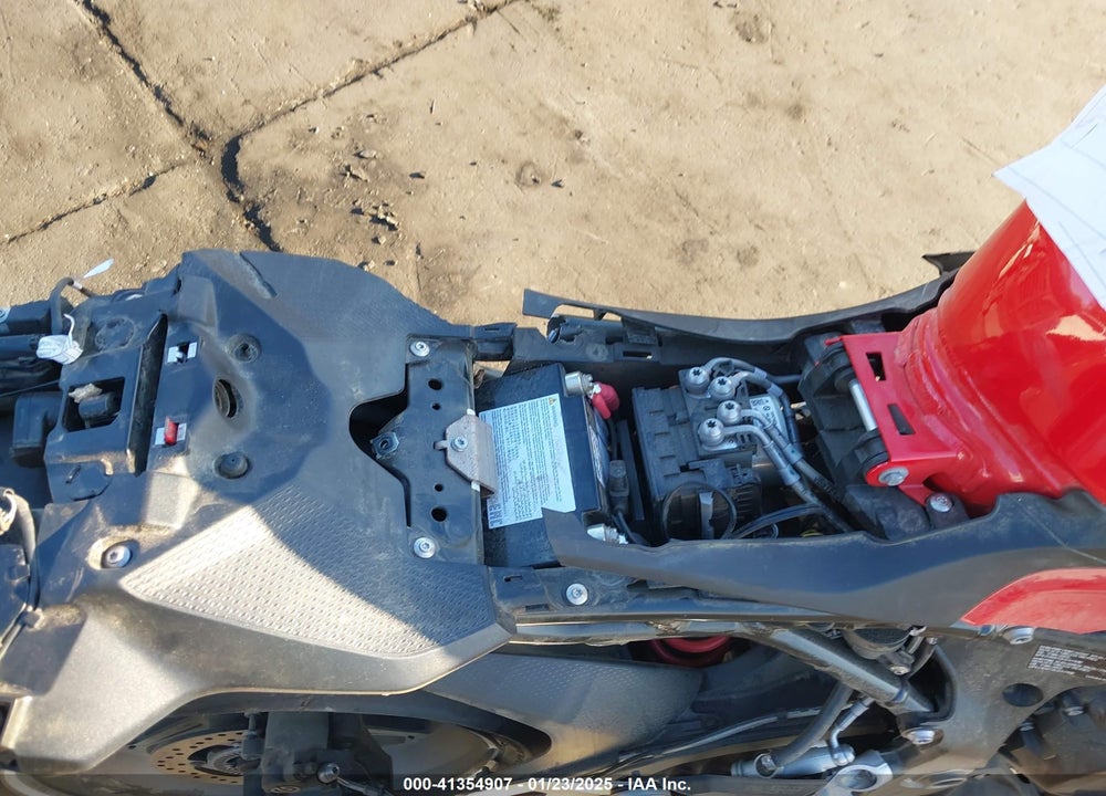 2024 BMW S 1000 RR VIN: WB10E630XR6J18841