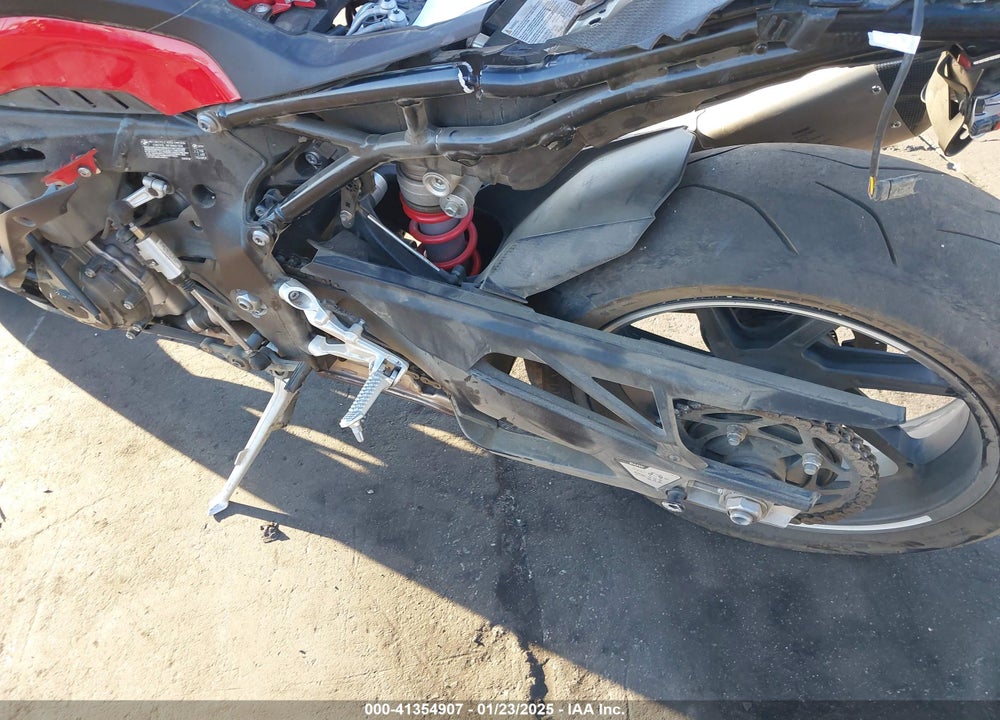 2024 BMW S 1000 RR VIN: WB10E630XR6J18841