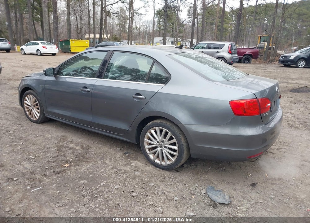 2011 VOLKSWAGEN JETTA 2.5L SEL VIN: 3VWLX7AJ2BM358075