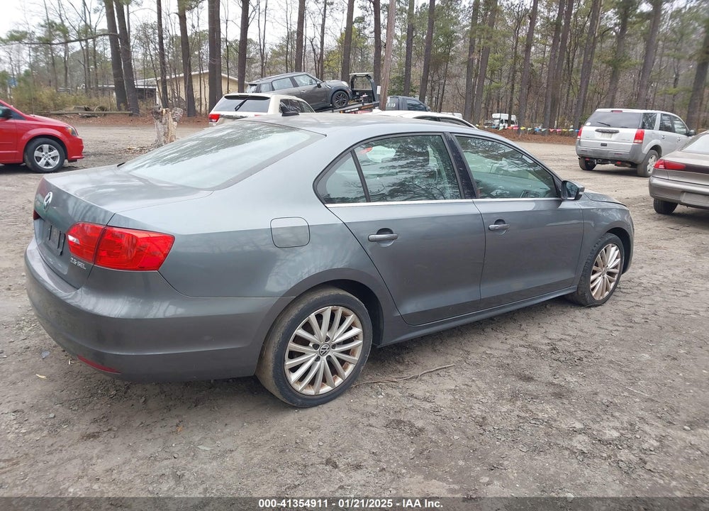 2011 VOLKSWAGEN JETTA 2.5L SEL VIN: 3VWLX7AJ2BM358075