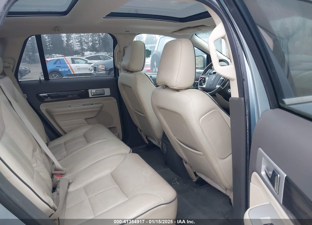2008 LINCOLN MKX VIN: 2LMDU88C08BJ06705