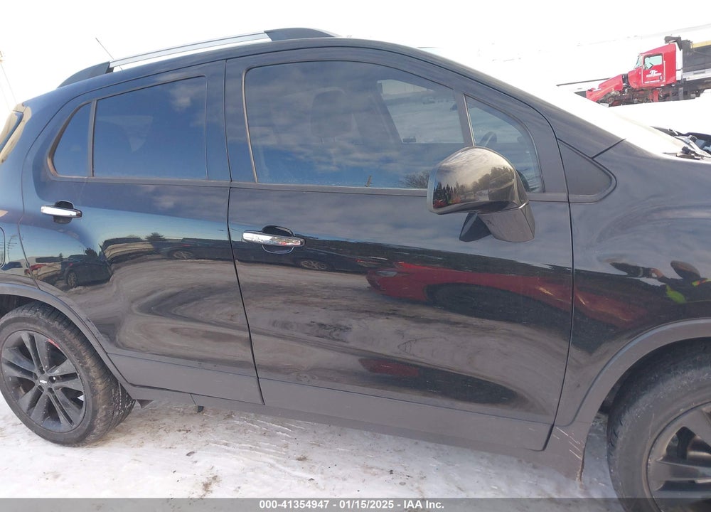 2019 CHEVROLET TRAX LT VIN: 3GNCJLSB8KL136206