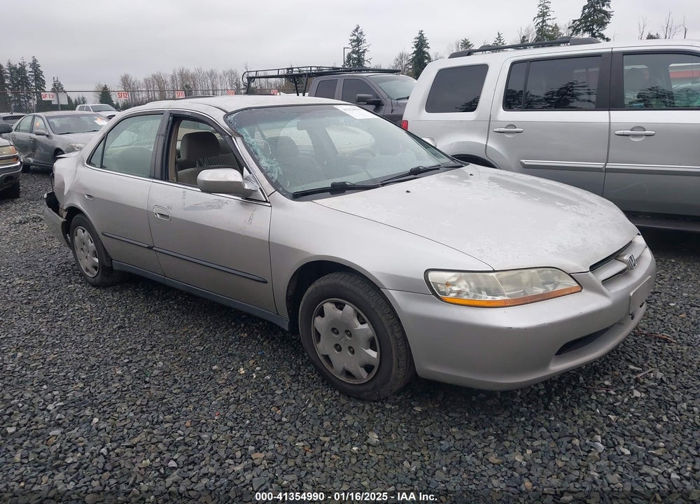 1998 HONDA ACCORD LX VIN: 1HGCG564XWA095638