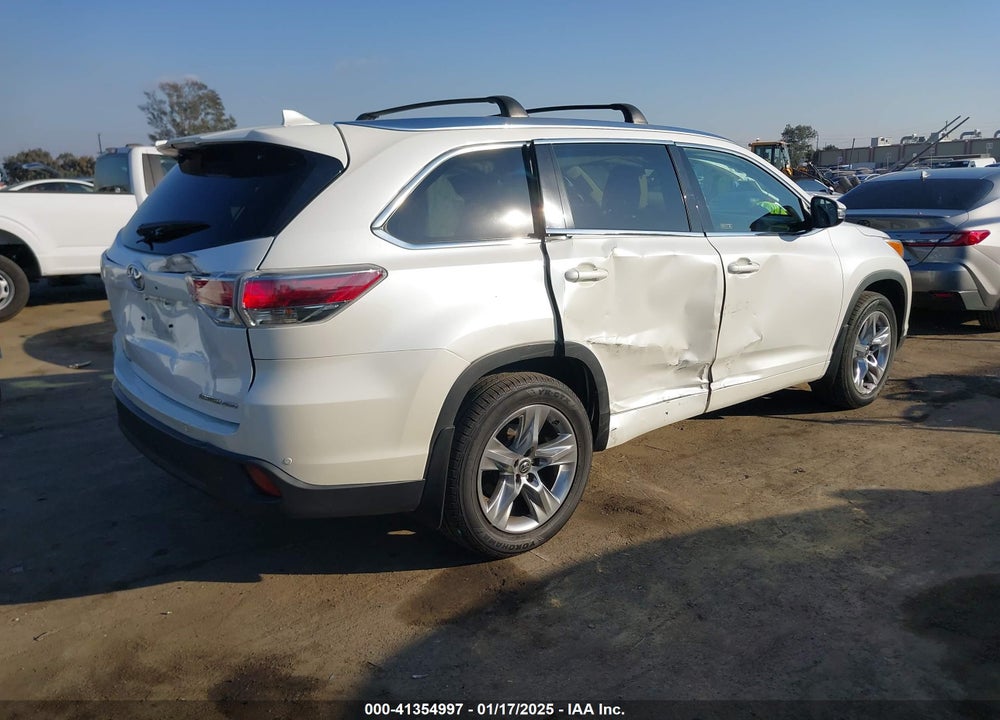 2016 TOYOTA HIGHLANDER LIMITED PLATINUM V6 VIN: 5TDDKRFH2GS352775