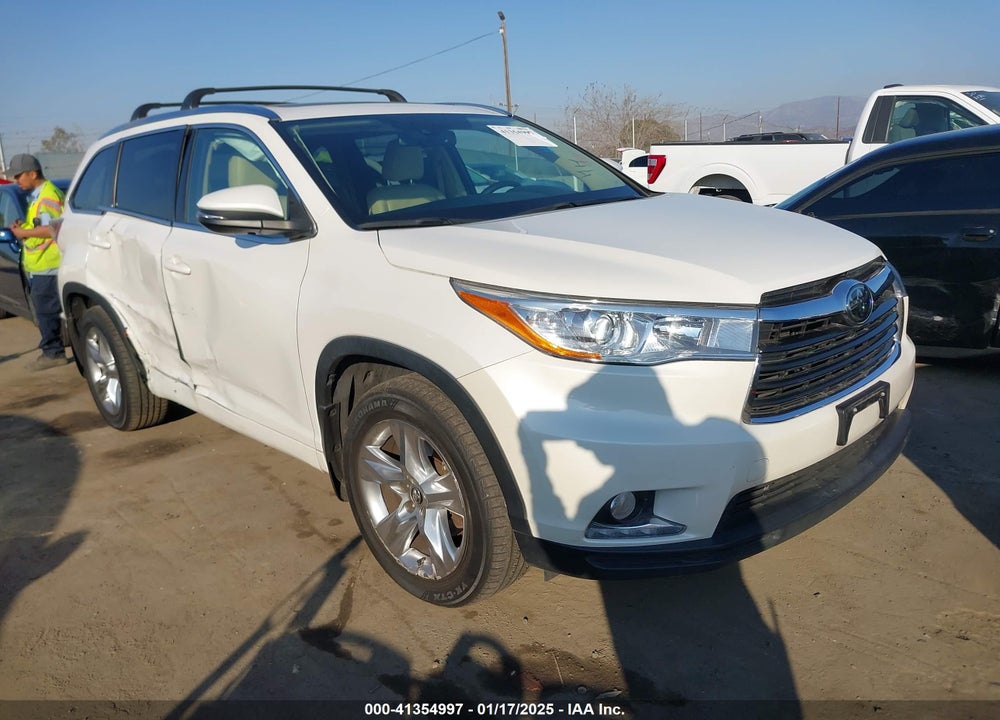 2016 TOYOTA HIGHLANDER LIMITED PLATINUM V6 VIN: 5TDDKRFH2GS352775