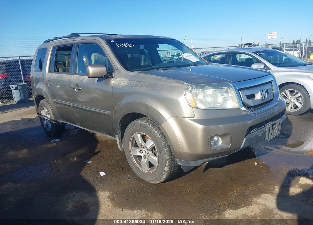 2009 HONDA PILOT EX VIN: 5FNYF48469B000731