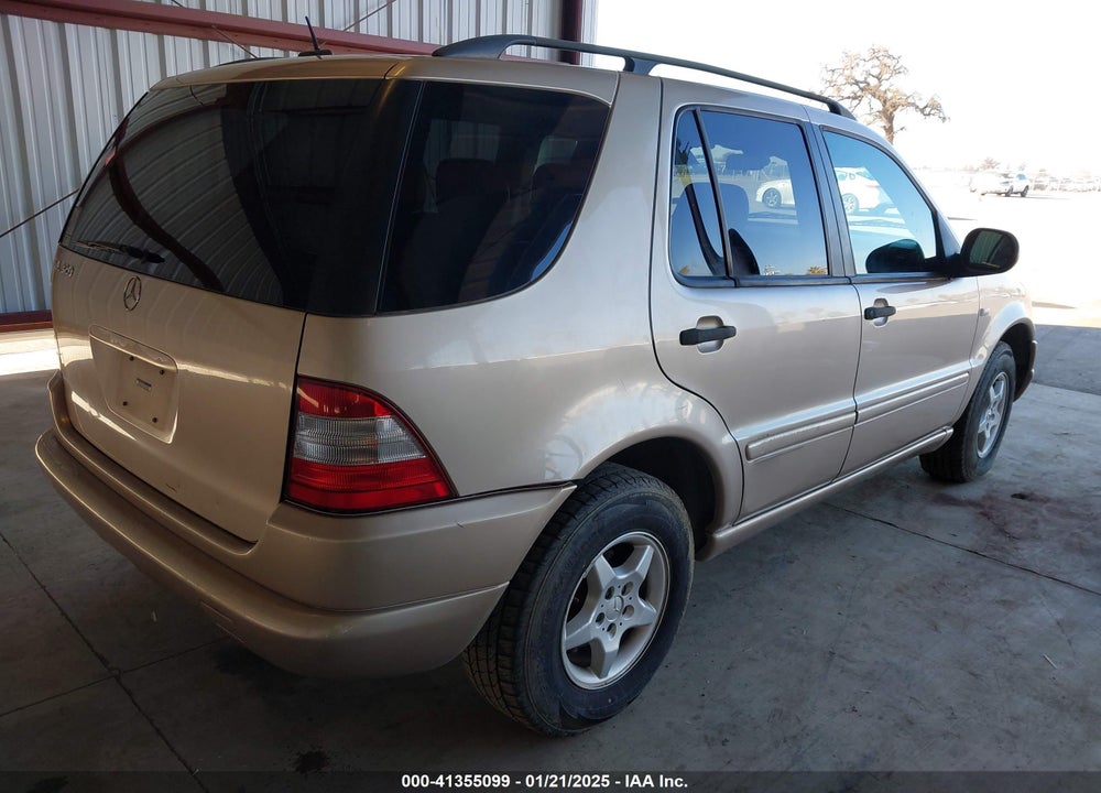 2001 MERCEDES-BENZ ML 320 VIN: 4JGAB54E91A243377