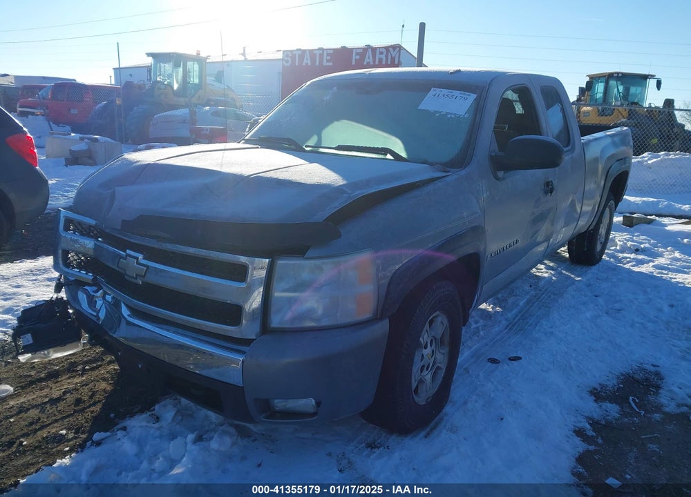 2008 CHEVROLET SILVERADO VIN: 2GCEK190981220682