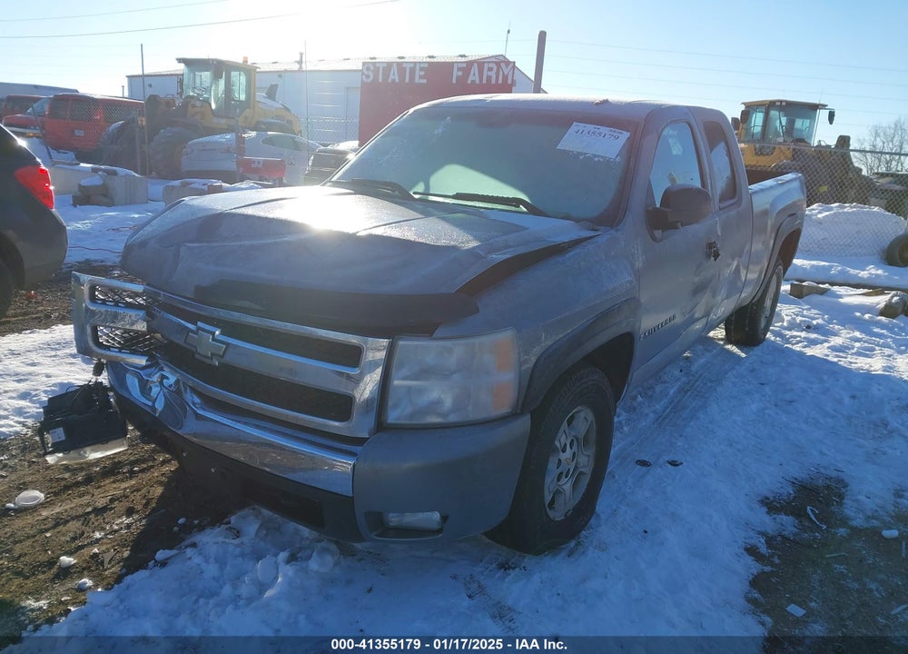 2008 CHEVROLET SILVERADO VIN: 2GCEK190981220682