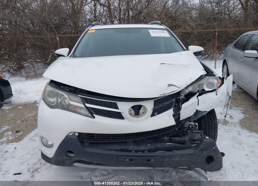 2015 TOYOTA RAV4 XLE VIN: 2T3RFREV8FW251173