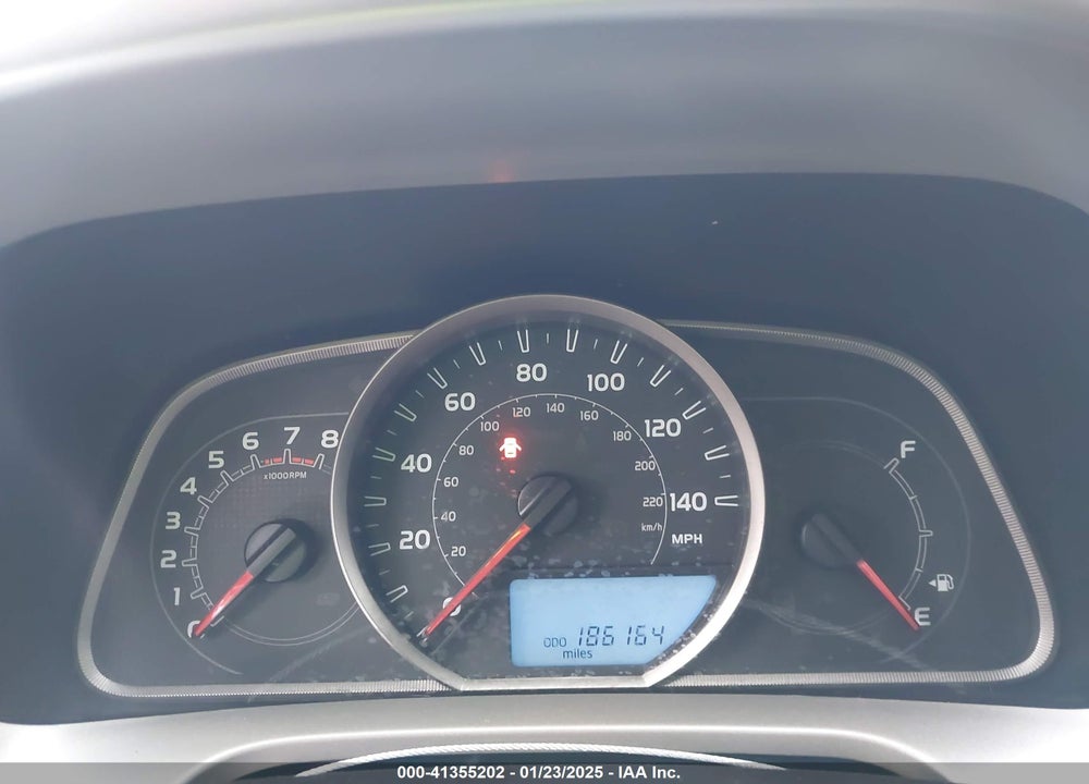 2015 TOYOTA RAV4 XLE VIN: 2T3RFREV8FW251173