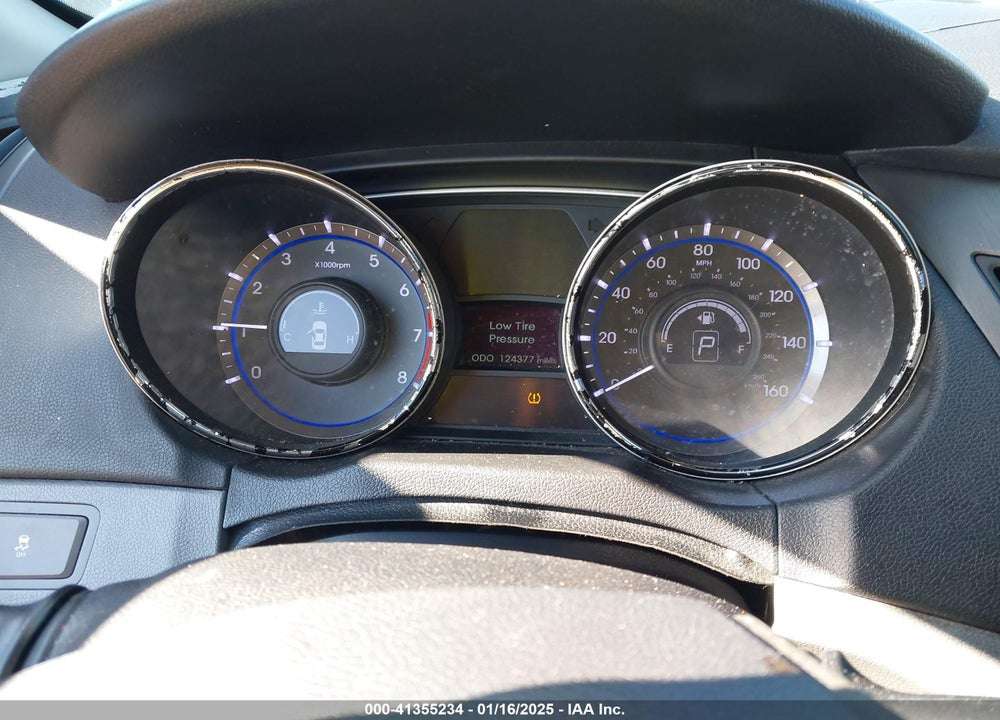 2014 HYUNDAI SONATA VIN: 5NPEB4AC4EH852183