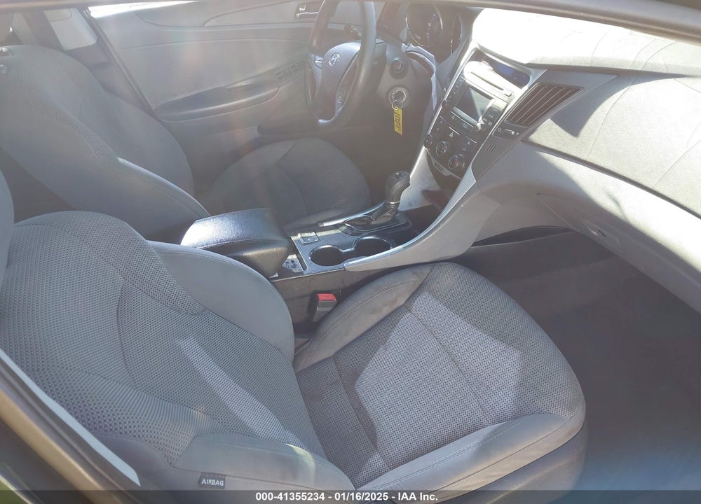 2014 HYUNDAI SONATA VIN: 5NPEB4AC4EH852183