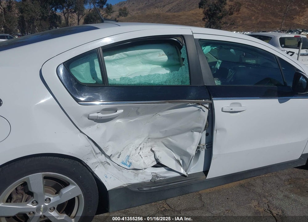 2014 CHEVROLET VOLT VIN: 1G1RH6E44EU153827