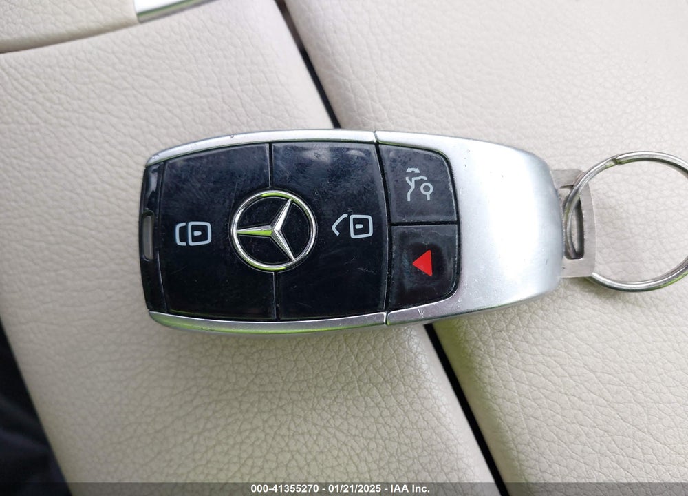 2019 MERCEDES-BENZ E 300 4MATIC VIN: WDDZF4KB6KA531167