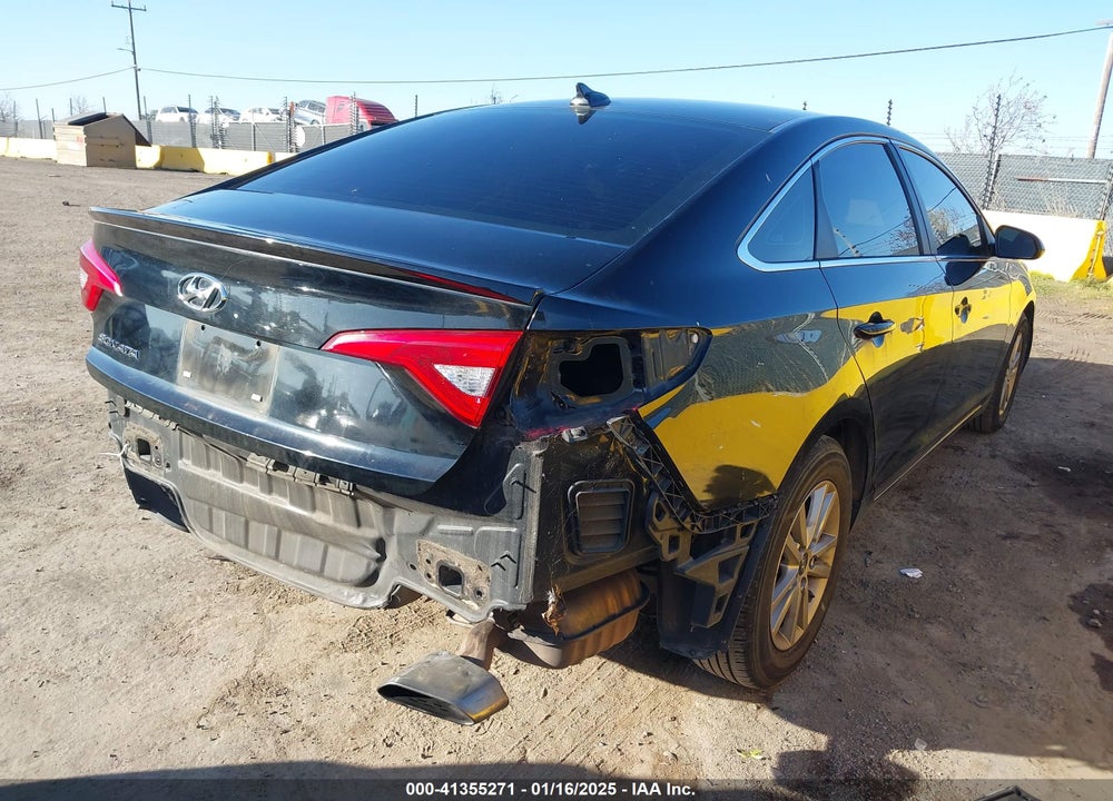 2015 HYUNDAI SONATA VIN: 5NPE24AF4FH120924