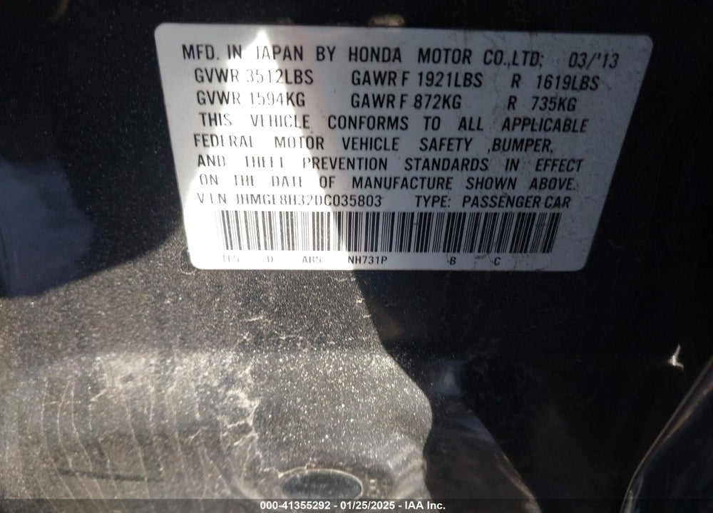 2013 HONDA FIT VIN: JHMGE8H32DC035803