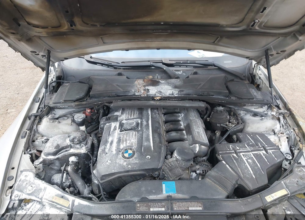 2008 BMW 328 VIN: WBAWR33538P153903