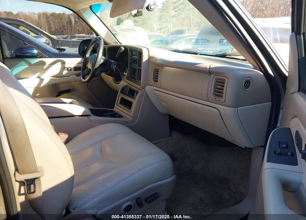 2003 CHEVROLET TAHOE VIN: 1GNEC13Z03J145204