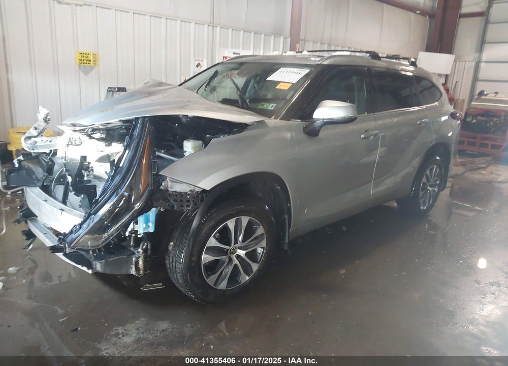 2021 TOYOTA HIGHLANDER XLE VIN: 5TDGZRBH1MS150083