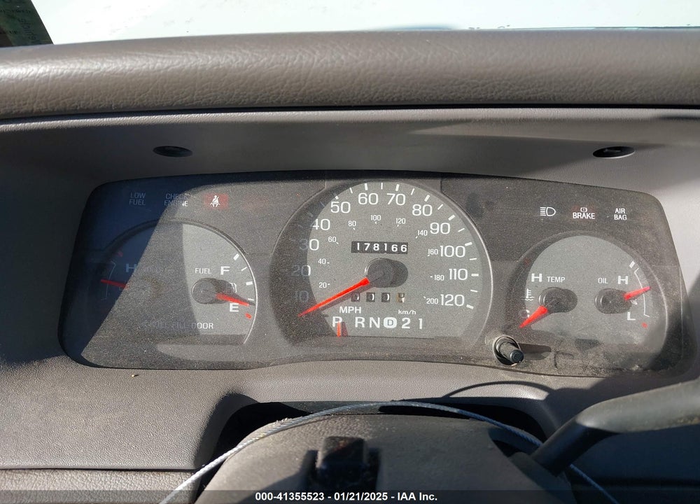 2000 MERCURY GRAND MARQUIS LS VIN: 2MEFM75W2YX684288